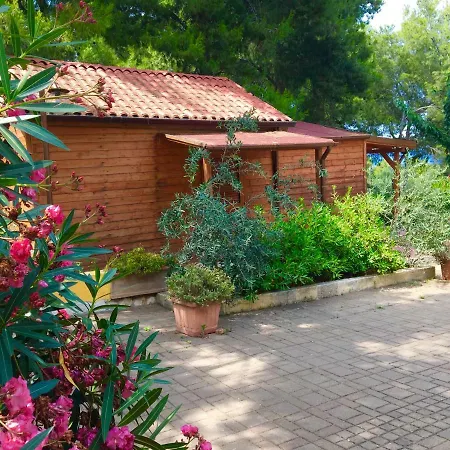 Monolocale מלון דירות 3*